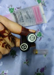 nyn lipsticks and huda beauty primer