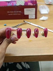 Cute Press-On Nail Set