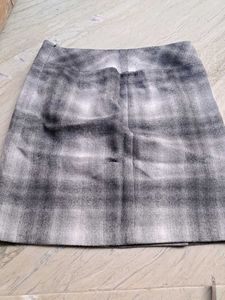 Chic Black Top &amp; Plaid Skirt Set