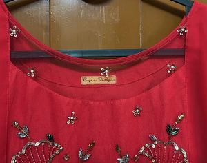Red Embellished Kurta With Plain Duppatta