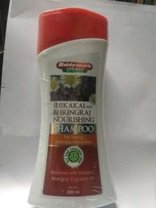 Shikakai Bringraj Nourishing Shampoo(Baidyanath's)