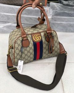 GUCCI PREMIUM QUALITY DUFFLE TYPE SLING BAG