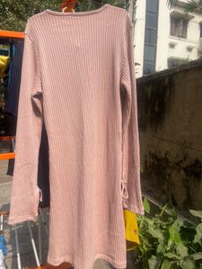 PINK WOOLLEN DRESS