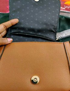 Oriflame Exklusiv Sling Bag