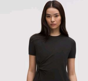 Black Twisted Knot Tee