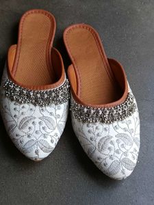 Traditional Embroidered Juttis (Women’s Ethnic Foo