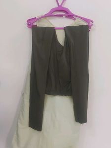 FULL SET CHIKAN KARI KURTA N LEGGING