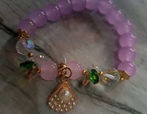 Handmade Crystal Bracelet!! 💗🌸💞