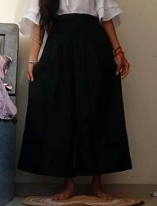 Black Palazzo Pants - Size - S