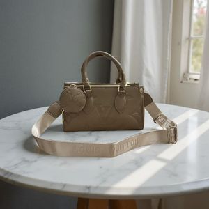 LV ON THE GO