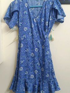 BERRYLUSH WOMEN WRAP DRESS