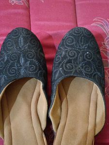 Black Juti