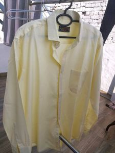 Bundle of 5 Men&#39;s Dress Shirts