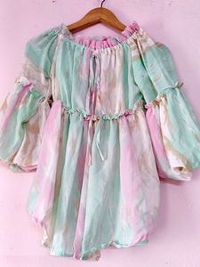 New Top Never Used