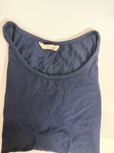 Navy Blue T-Shirt/crop top L-XL