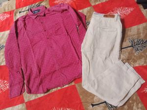 red shirt golden pant