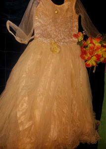 gown