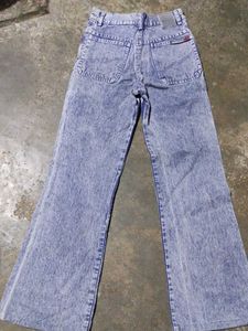 Trending Straight Denim Jeans .