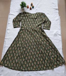 Green Floral Print Kurta Set