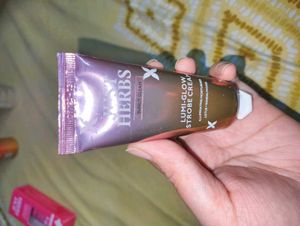 Just Herbs Lumi-Glow Strobe Cream✨