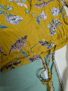 Westside Nuon Floral Top