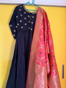 Navy Blue Anarkali With White Duppata