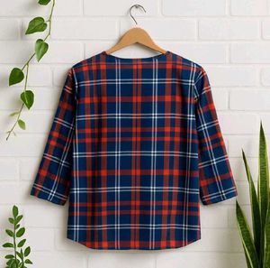Plaid 3/4 Sleeve Top