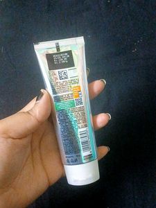 Garnier Vitamin C Serum Cleanser