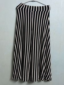 Monochrome Vertical Stripe A-Line Skirt