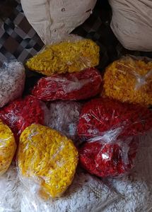 Gajra Strings