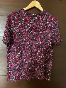 Combo of 4 branded tshirts