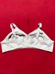 Talla White Lace Bra – 48C