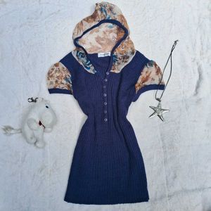 y2k vintage fitted  Blue Floral Accent top
