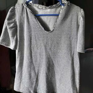 Gingham Puff Sleeve Top