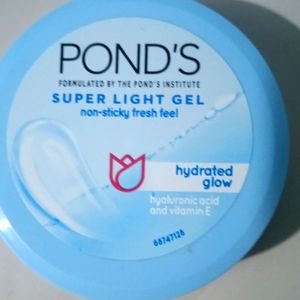 Pond&#39;s Light Gel Moisturizer
