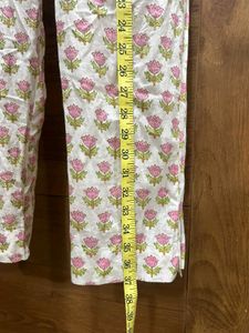 🤍💕Spring Bloom Jaipuri Cotton Anarkali Kurta wit