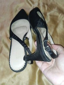 Black Pointed Slingback Heels
