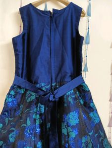 Ethnic Gown With Removable Jacket 💙