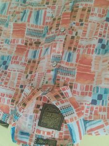 Patterned Men&#39;s Shirt