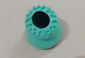 Exfoliating, Cleansing Facial Brush