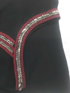 Black Sleeveles Top