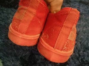 Sports Shoes