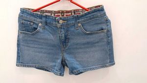 Levi's Low Waist Hot Pant