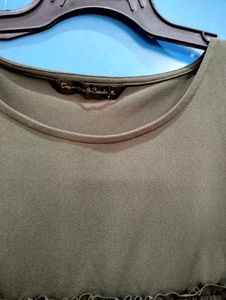 PUFFED SLEEVED - OLIVE TOP