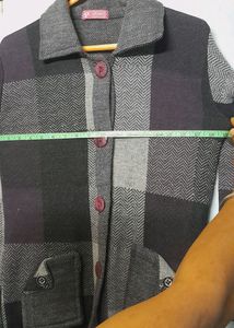 f Multicolour sweater cum coat with elegant collar