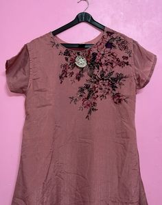 Floral Embroidered Kurta