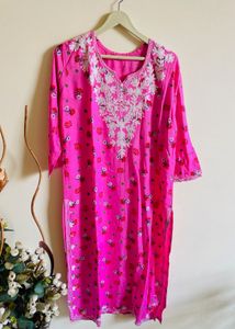 Pink Floral Embroidered Kurta