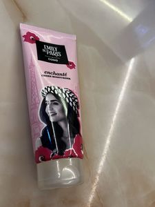 Emily in Paris Moisturizer - cosiq