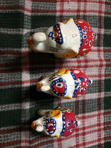 Three Elephant Idol With Flowers