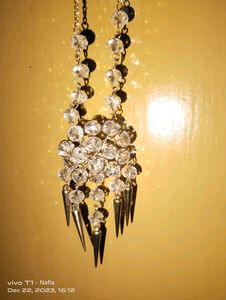 Beautiful Diamond Floral Earrings And Necklace Set